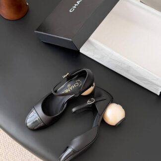 Туфли  Chanel Mary Janes